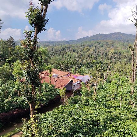 Shivalaya Homestay, Madikeri Siddāpur Kültér fotó