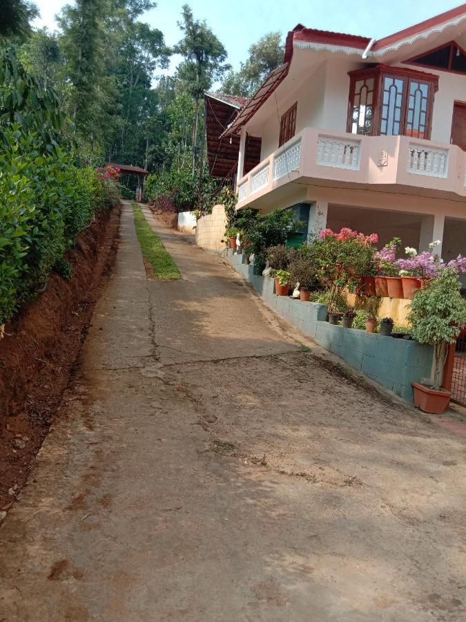 Shivalaya Homestay, Madikeri Siddāpur Kültér fotó
