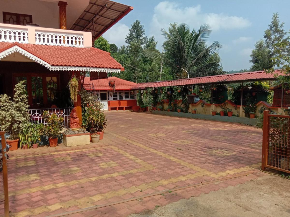 Shivalaya Homestay, Madikeri Siddāpur Kültér fotó